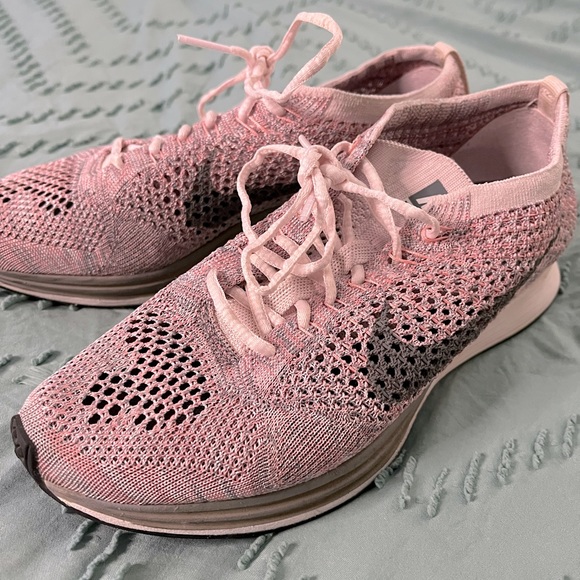 Nike Flyknit Racers